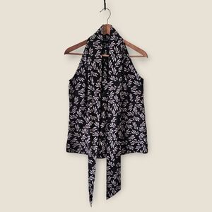 Banana Republic Purple Patterned High Tie V-Neck Tank EUC